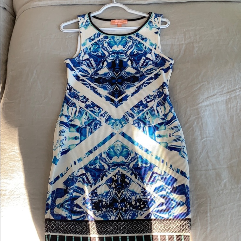 Peach puff Blue patterned dress size M